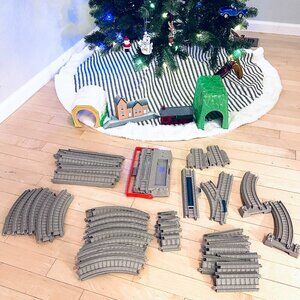 Thomas and Friends Elsbridge Train Set With Tracks Tunnels and Accessories